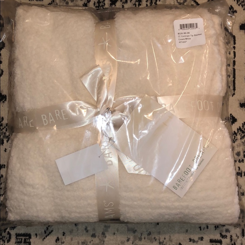 Barefoot dreams blanket